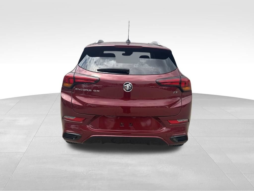 Used 2023 Buick Encore GX Select w/ Sport Touring Package FWD image 4