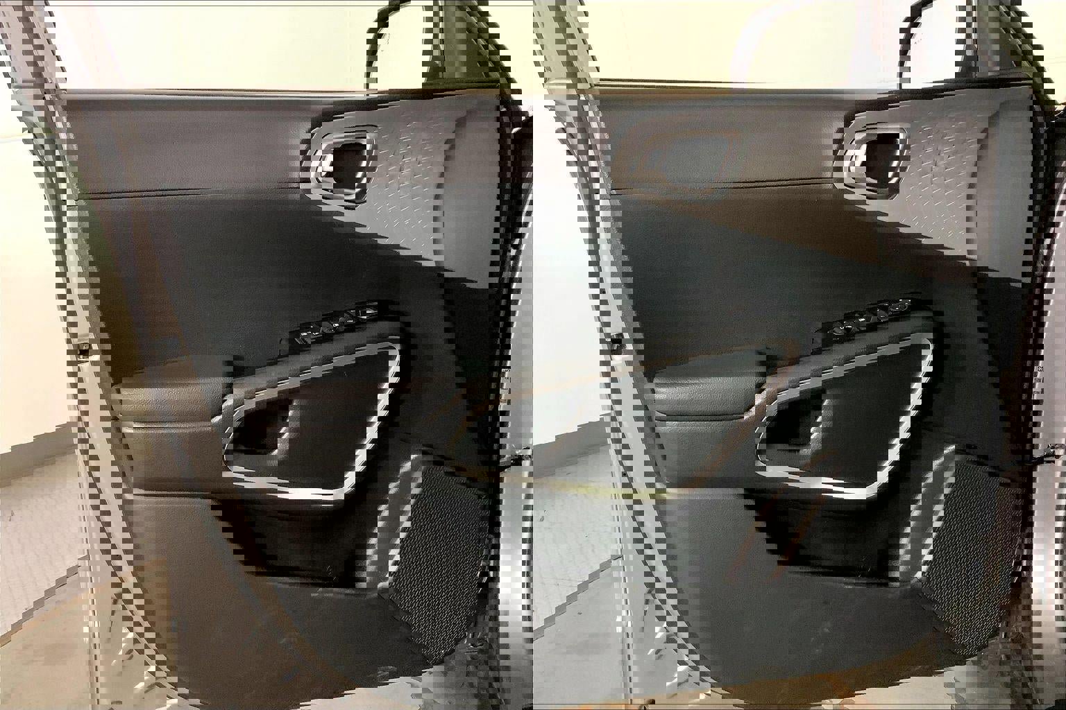 Used 2025 Kia Soul LX image 24