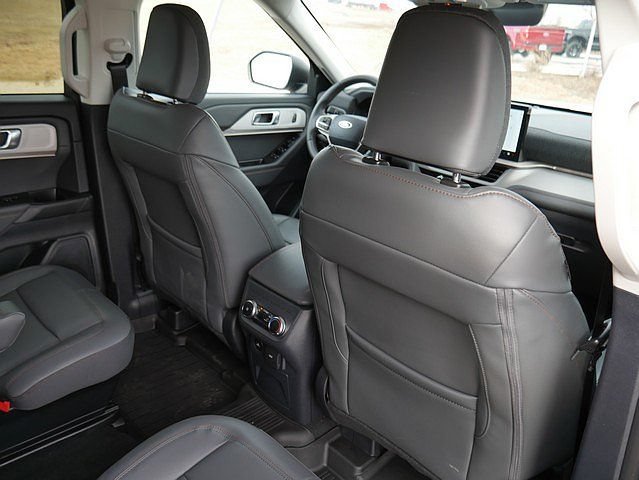 New 2026 Ford Explorer Active w/ Active Comfort Package AWD/4WD image 31