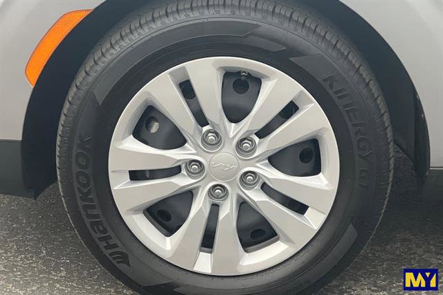 Used 2025 Kia Soul LX image 34