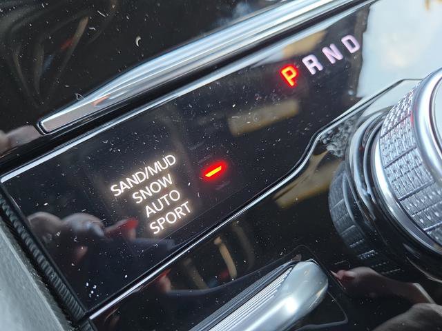 New 2025 Jeep Grand Cherokee L Limited w/ Luxury Tech Group II image 25