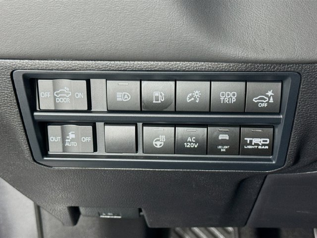 New 2026 Toyota Tundra Platinum w/ Tow Tech Package AWD/4WD image 10