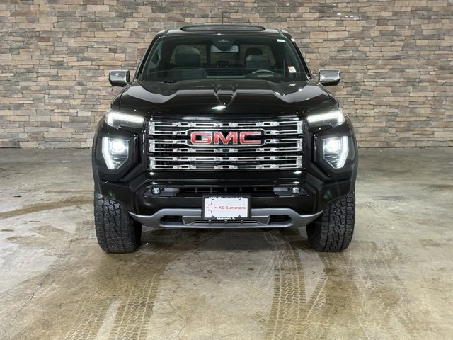 Used 2023 GMC Canyon Denali w/ Denali Black Edition image 2