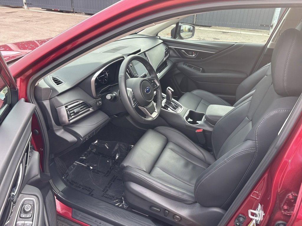 Used 2025 Subaru Outback Limited w/ Popular Package #2 image 9