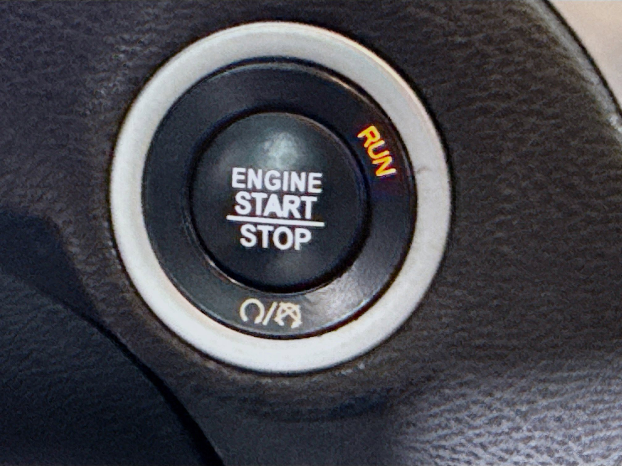 Used 2018 Chrysler 300 Limited image 21