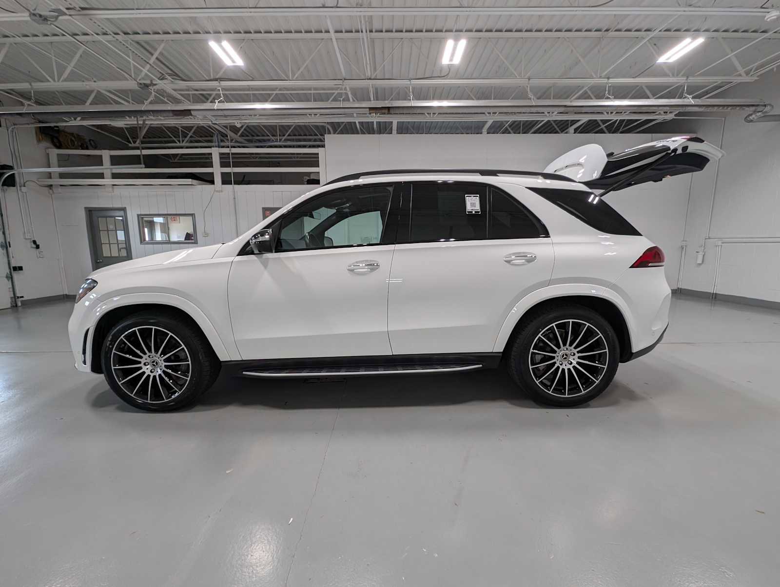 Certified 2021 Mercedes-Benz GLE 450 4MATIC image 12