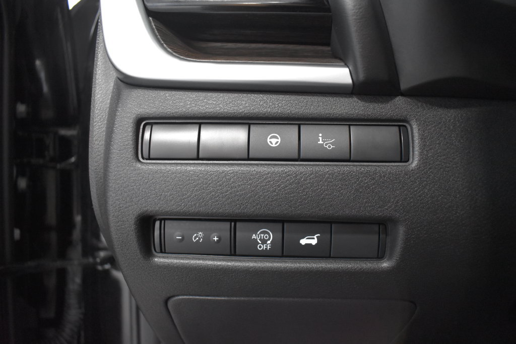 Certified 2026 Nissan Rogue Platinum w/ Tech Package AWD/4WD image 20