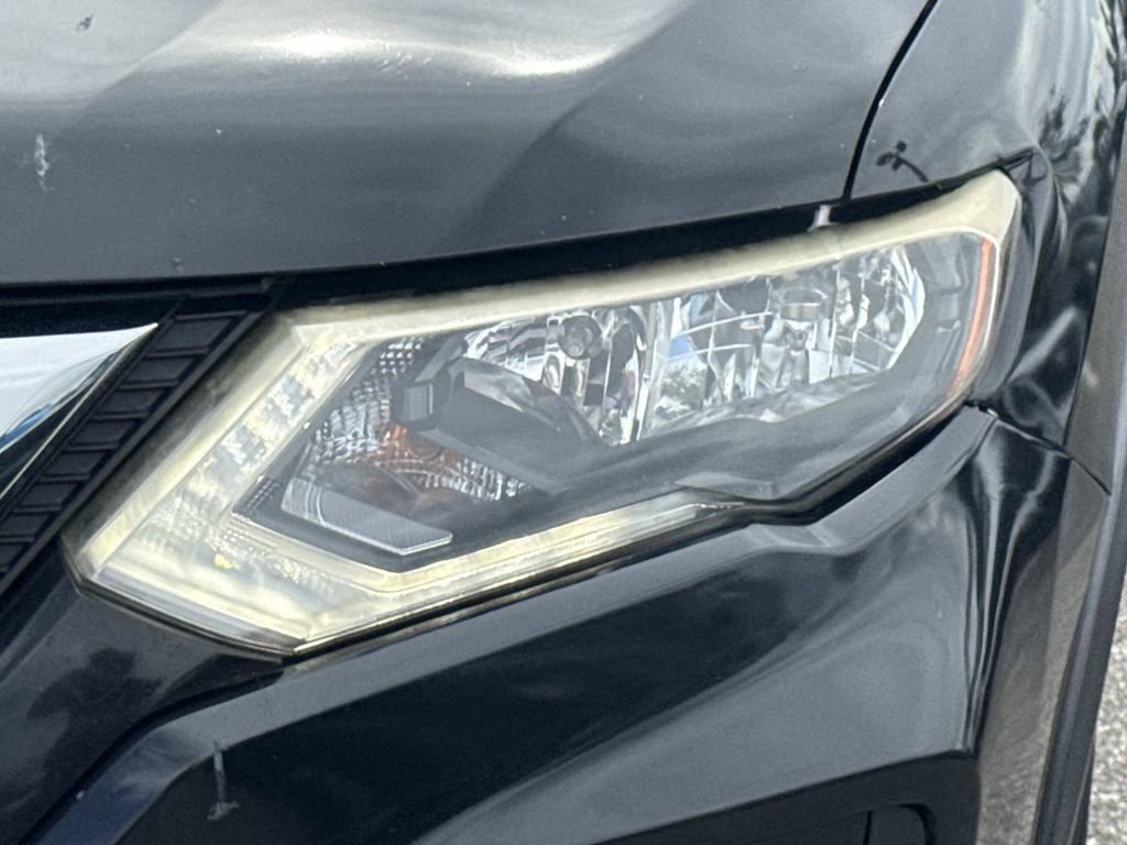 Certified 2019 Nissan Rogue SV FWD image 10