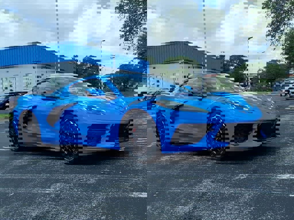 Used 2022 Chevrolet Corvette Stingray Coupe w/ 1LT RWD image 1