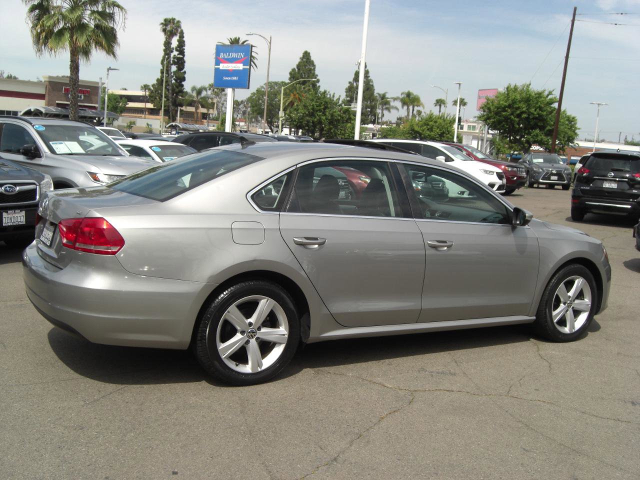 Used 2012 Volkswagen Passat 2.5 SE image 15