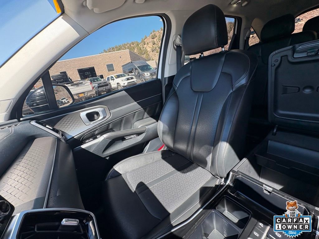 Used 2022 Kia Sorento SX image 21