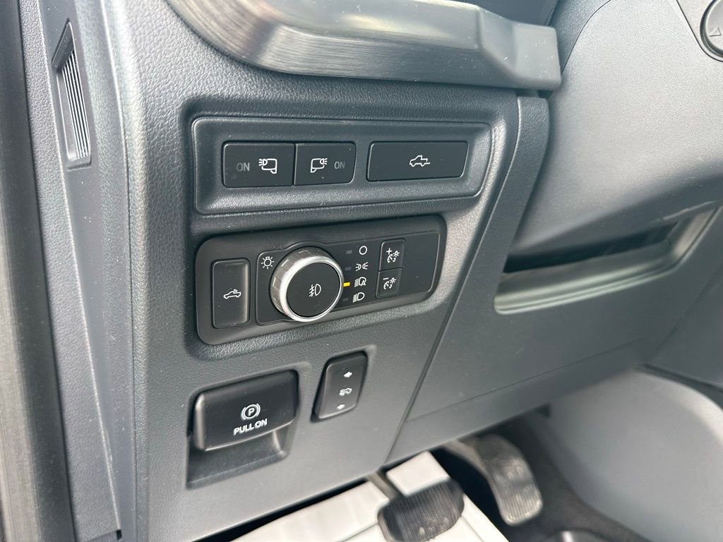 Used 2021 Ford F150 Lariat w/ Equipment Group 502A High image 26