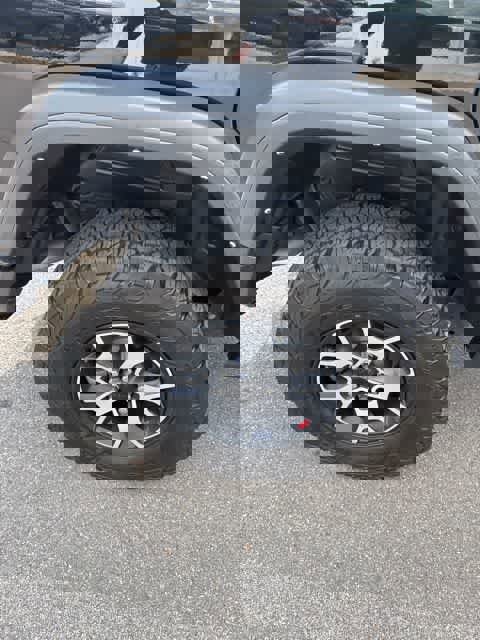 Used 2022 Jeep Wrangler Unlimited Rubicon AWD/4WD image 4