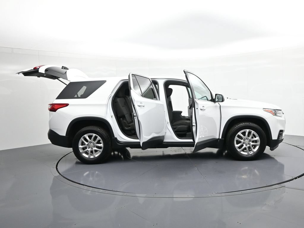 Used 2021 Chevrolet Traverse LS AWD/4WD image 30