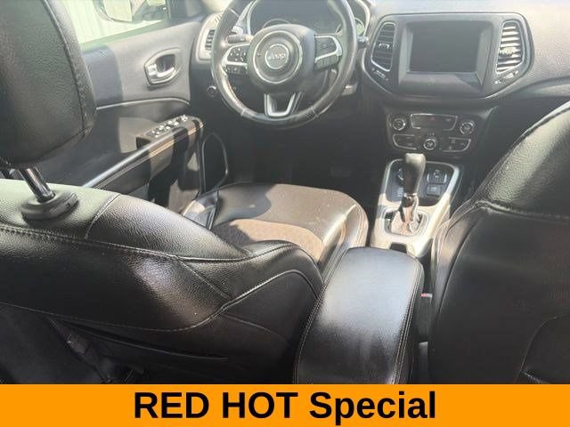 Used 2020 Jeep Compass Latitude w/ Cold Weather Group AWD/4WD image 38