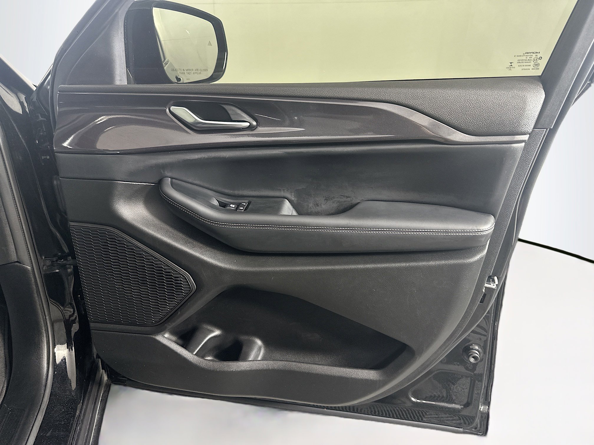 Used 2023 Jeep Grand Cherokee L Laredo image 35