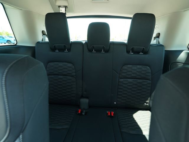 Used 2022 Nissan Pathfinder SV w/ SV Premium Package image 28