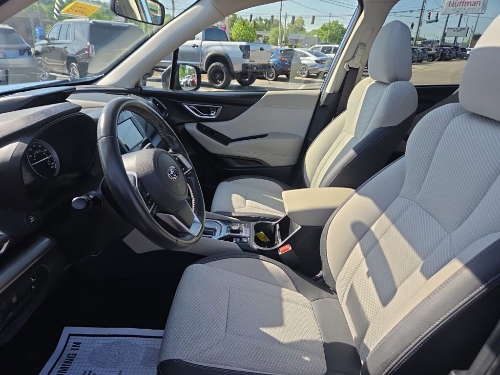 Used 2021 Subaru Forester Premium AWD/4WD image 16