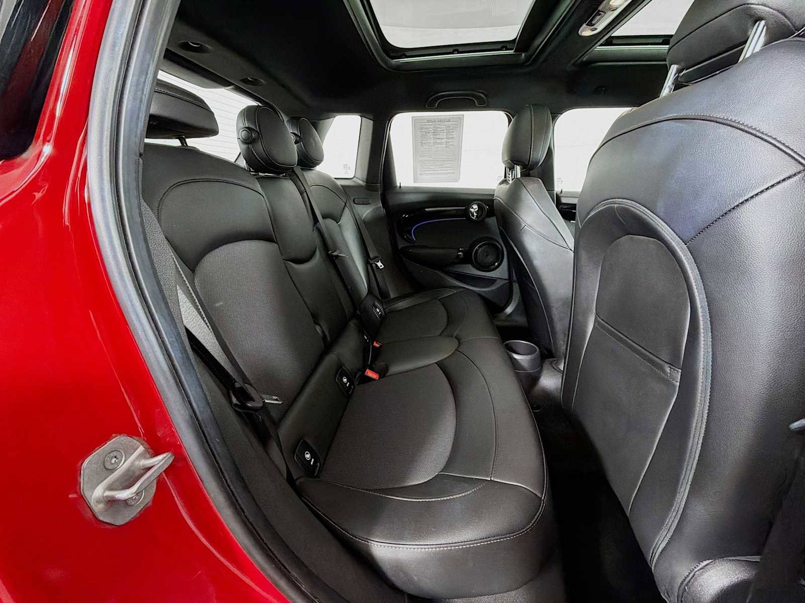 Used 2022 MINI Cooper S image 25