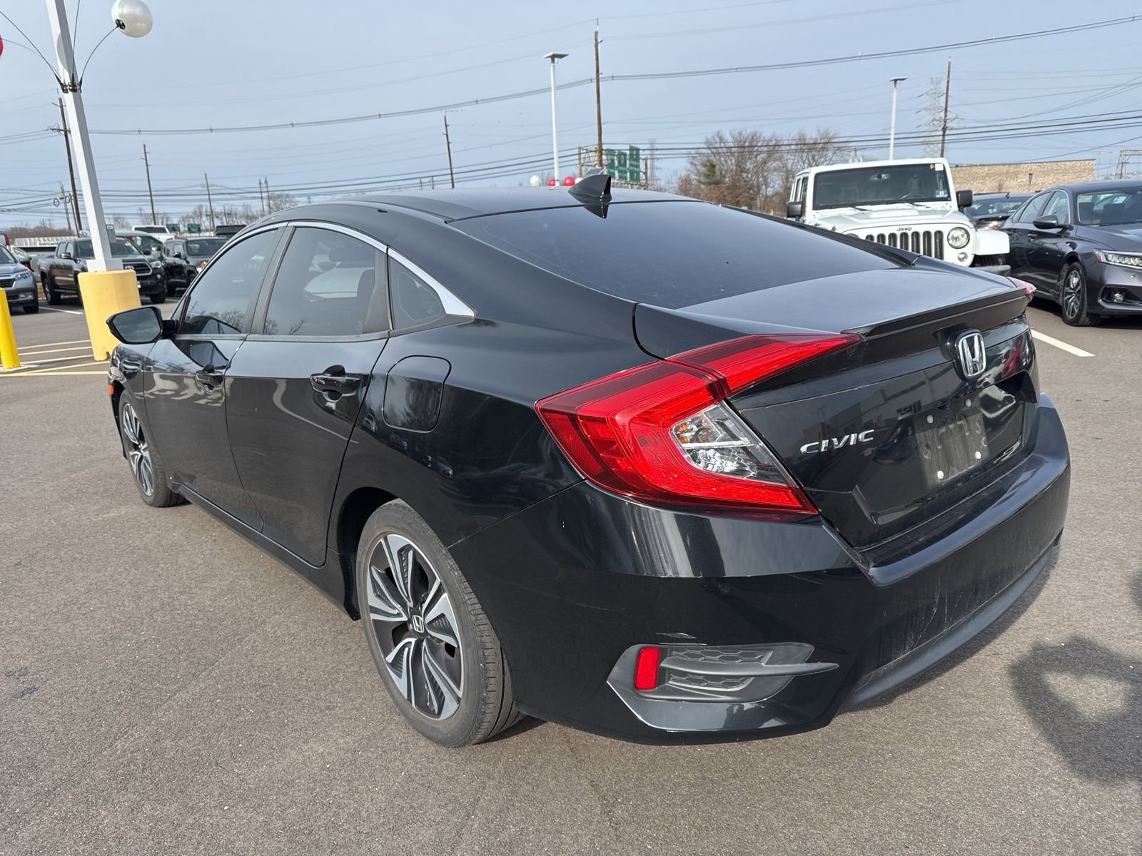 Used 2018 Honda Civic EX-T image 6