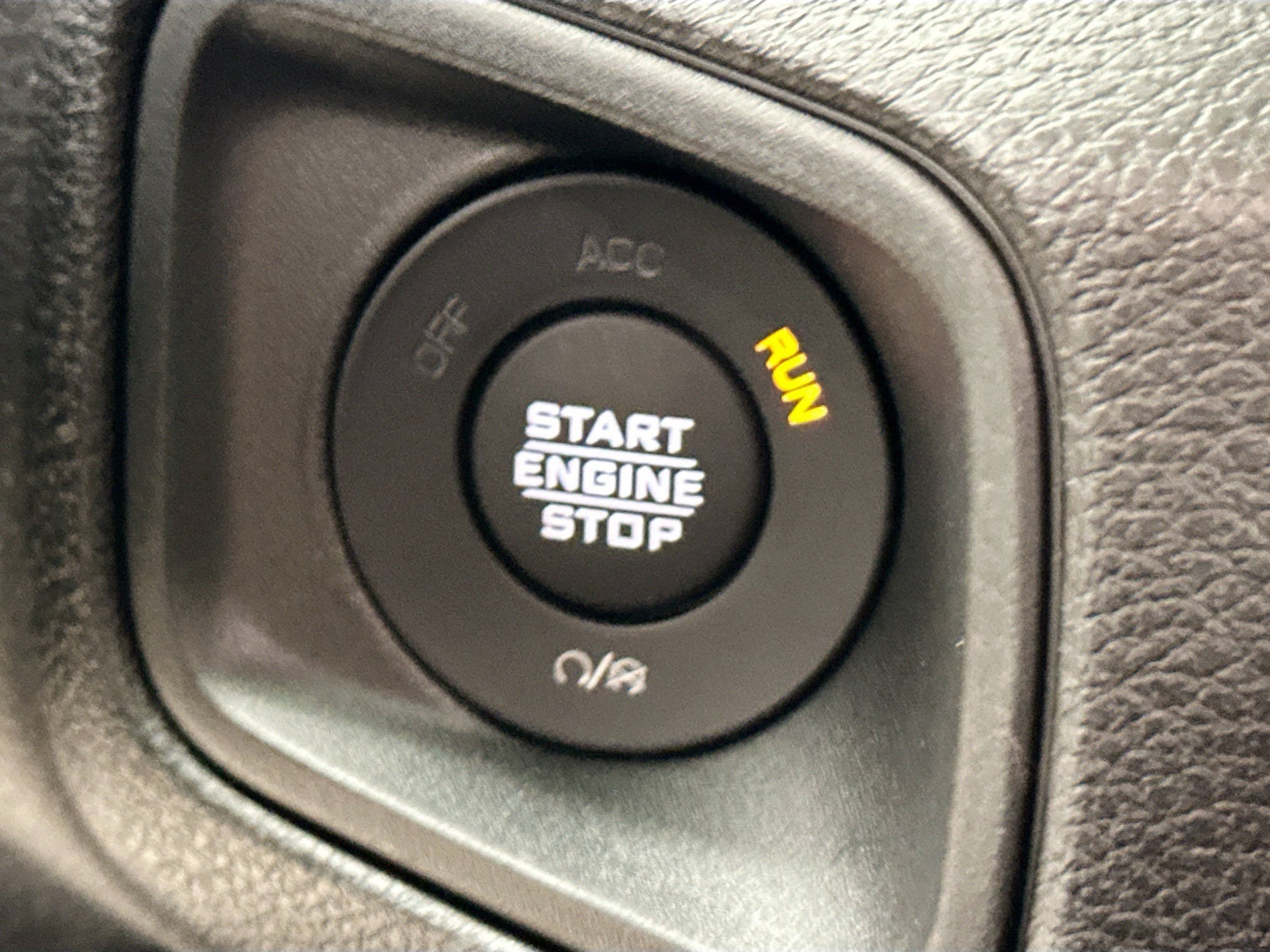 Used 2024 Jeep Wrangler Unlimited w/ Convenience Group AWD/4WD image 17
