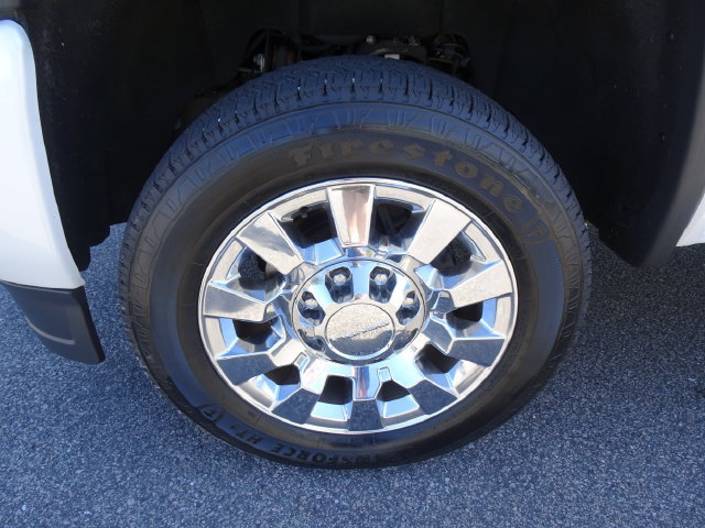 Used 2019 GMC Sierra 2500 Denali w/ Duramax Plus Package AWD/4WD image 40