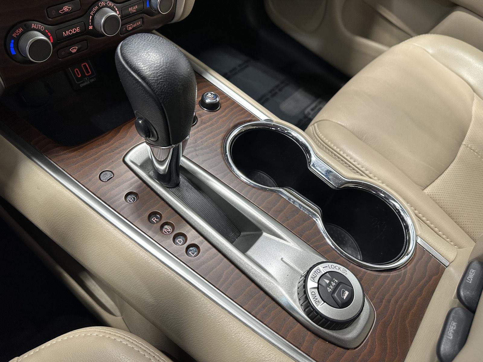 Used 2019 Nissan Pathfinder Platinum image 24