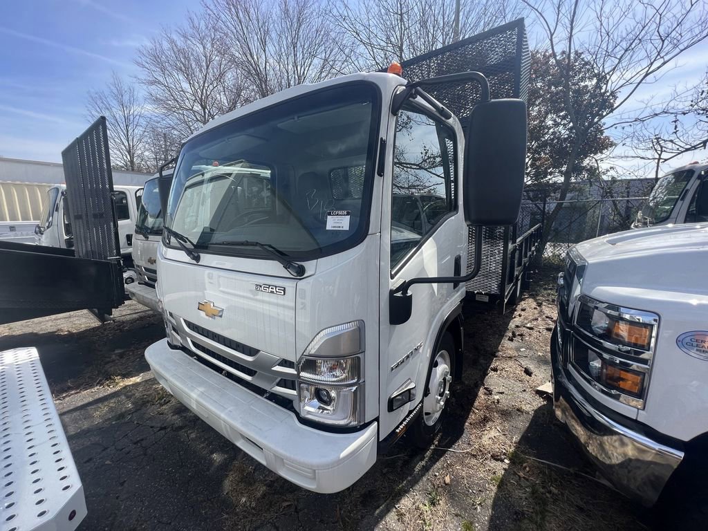 New 2025 Chevrolet Low Cab Forward 5500XG image 2