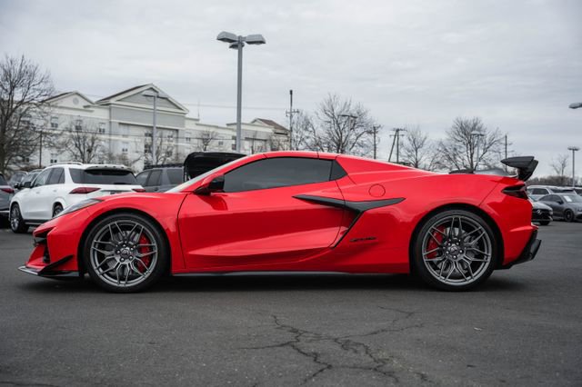 Used 2025 Chevrolet Corvette Z06 image 4