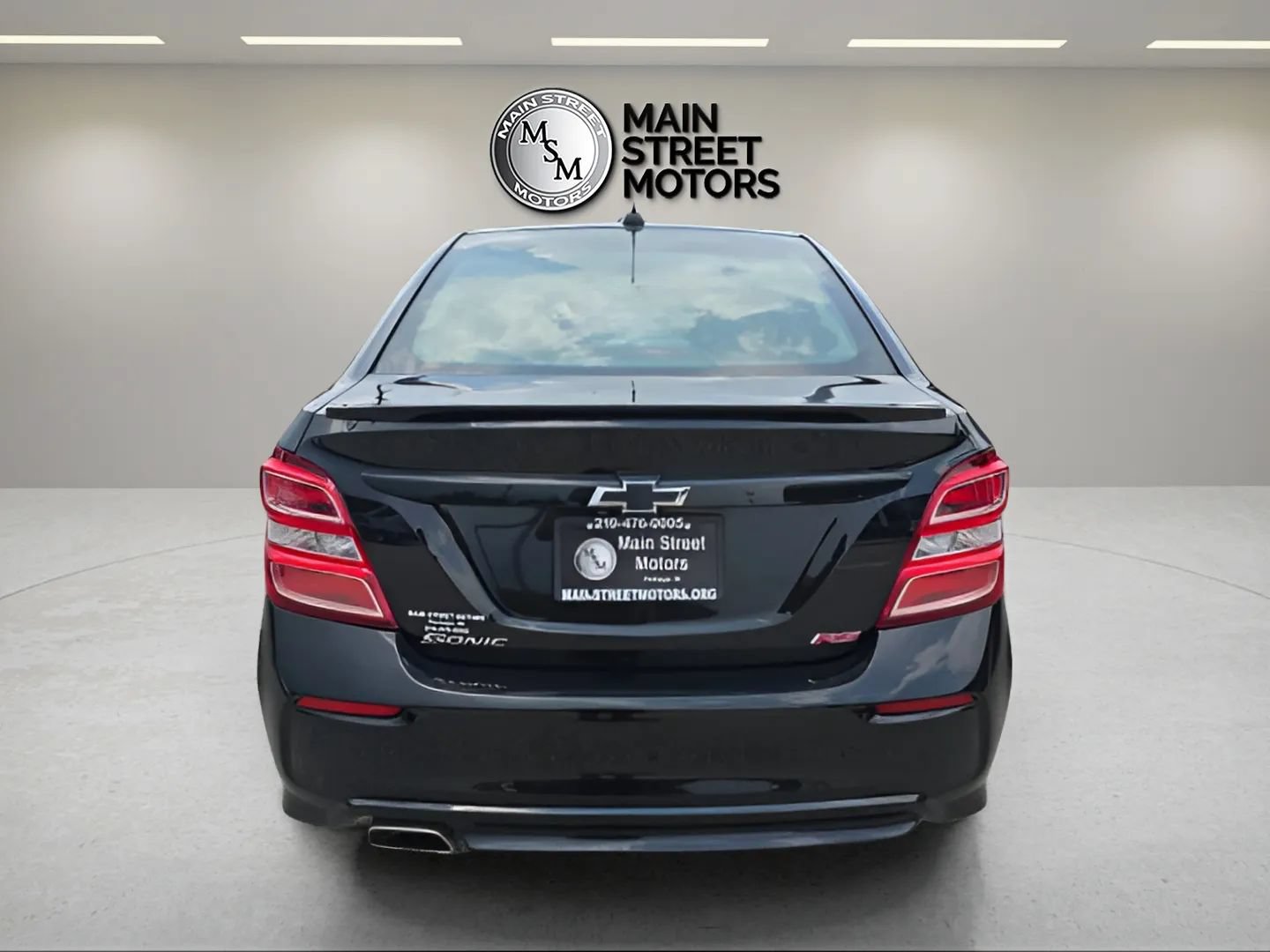 Used 2020 Chevrolet Sonic LT w/ RS Package FWD image 4