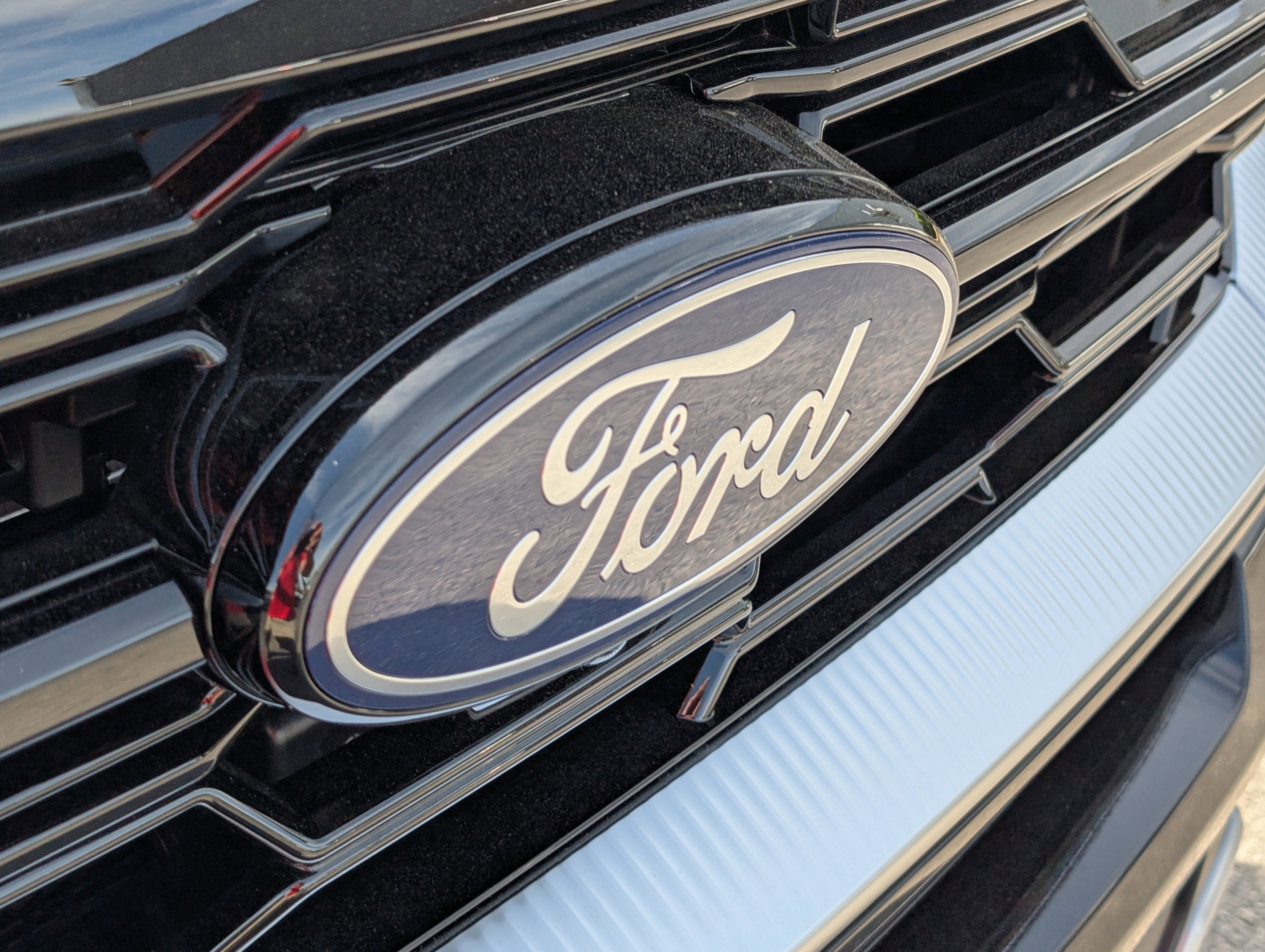 New 2026 Ford Expedition Platinum image 5