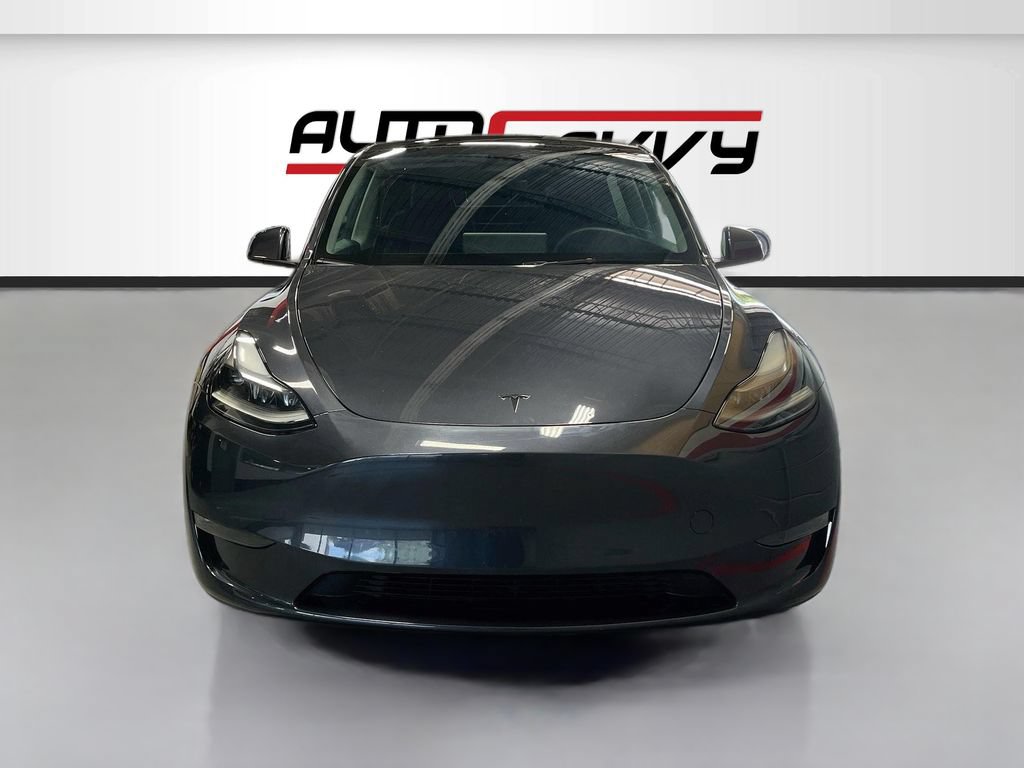 Used 2024 Tesla Model Y Long Range AWD/4WD image 2