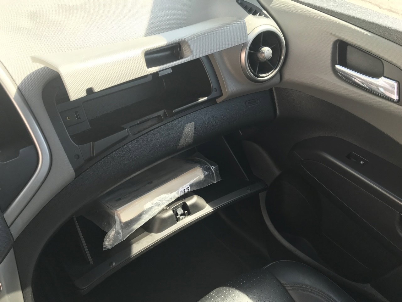 Used 2013 Chevrolet Sonic LTZ FWD image 24