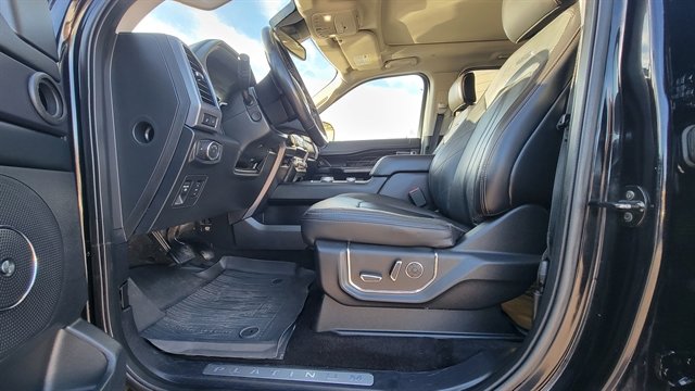 Used 2019 Ford Expedition Platinum image 15