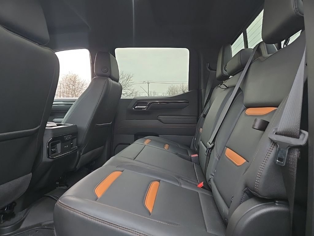 Used 2023 GMC Sierra 1500 AT4 w/ AT4 Premium Package image 15