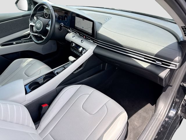 Used 2024 Hyundai Elantra Limited FWD image 30