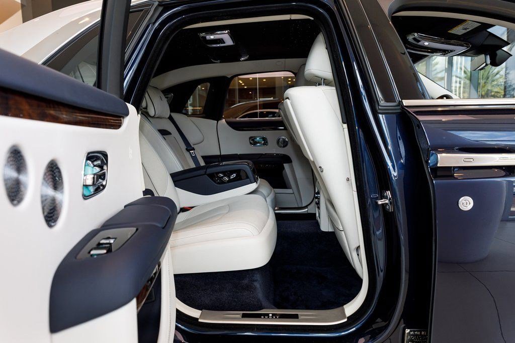 Used 2021 Rolls-Royce Ghost image 42