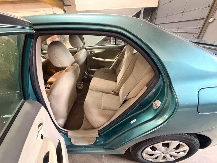 Used 2009 Toyota Corolla LE w/ All Weather Guard Pkg FWD image 23