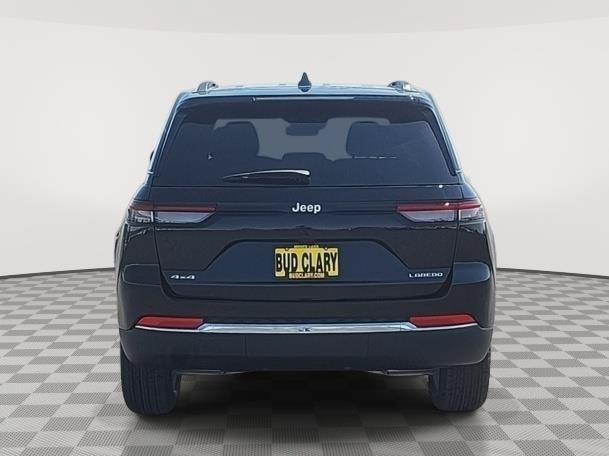 New 2025 Jeep Grand Cherokee Laredo X w/ Luxury Tech Group I AWD/4WD image 4