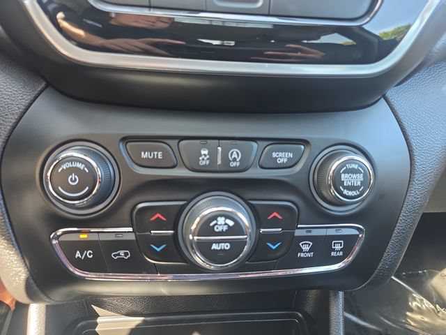 Used 2020 Jeep Cherokee Limited AWD/4WD image 17