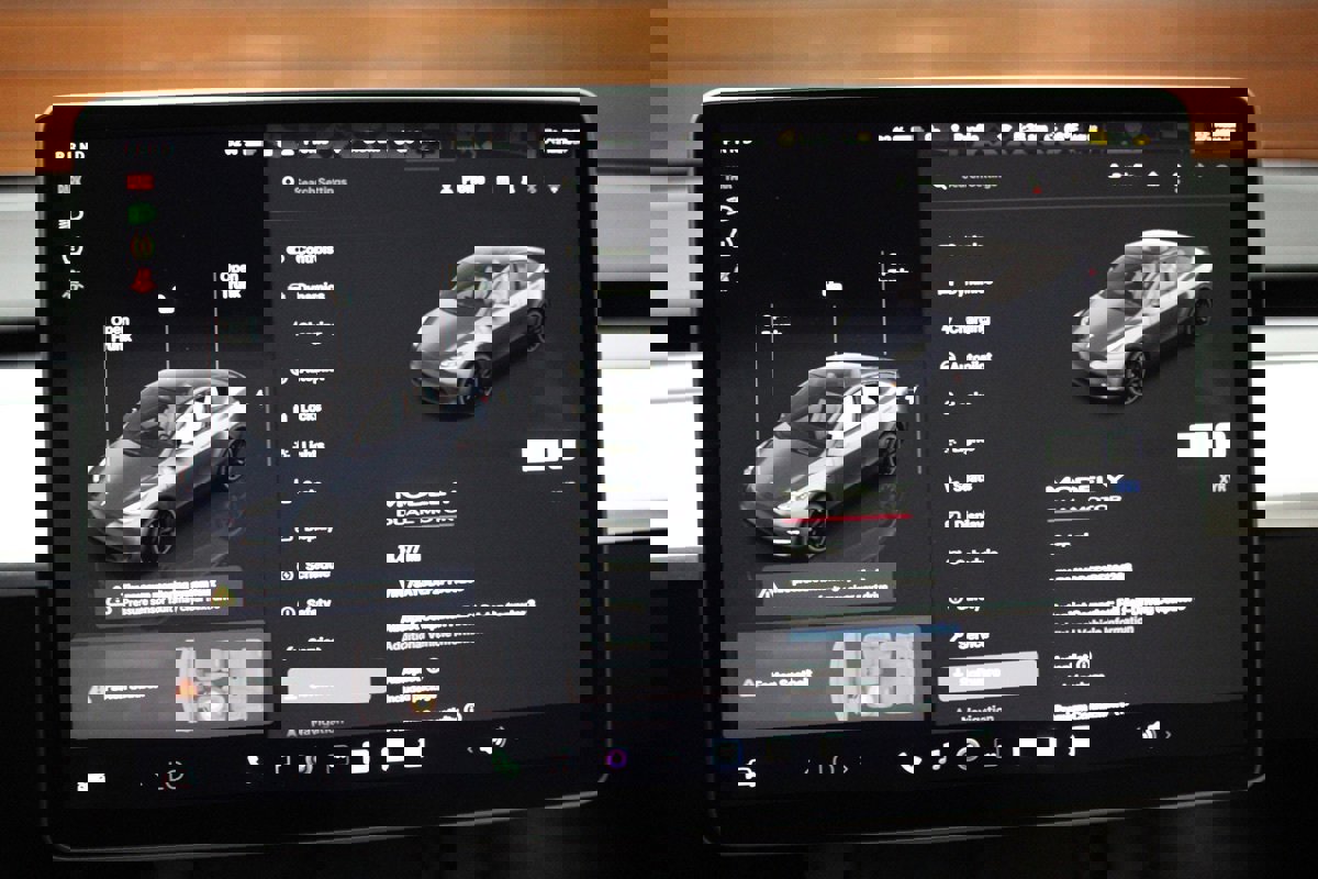 Used 2023 Tesla Model Y Performance image 16