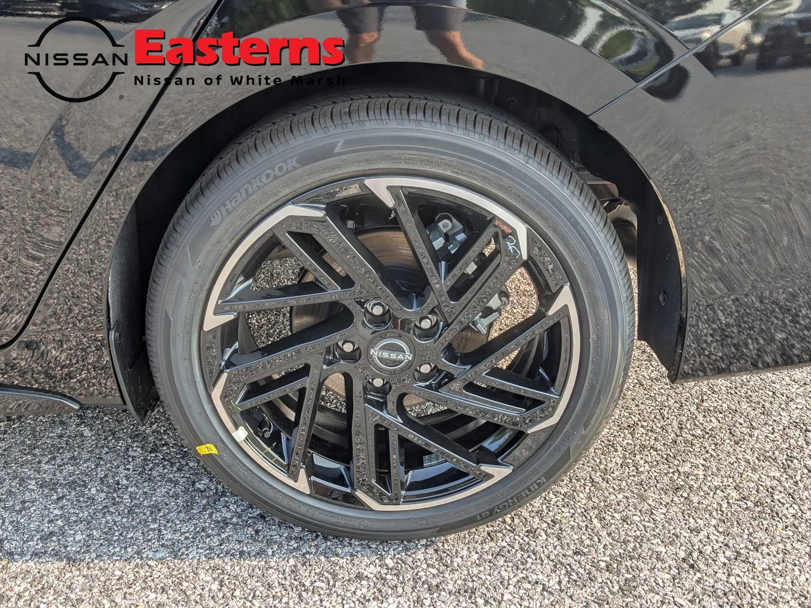 New 2026 Nissan Sentra SR w/ SR Premium Package FWD image 9