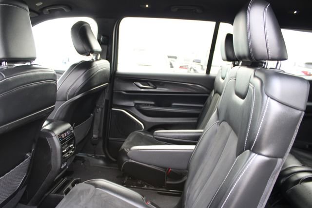 Used 2021 Jeep Grand Cherokee L Laredo image 25