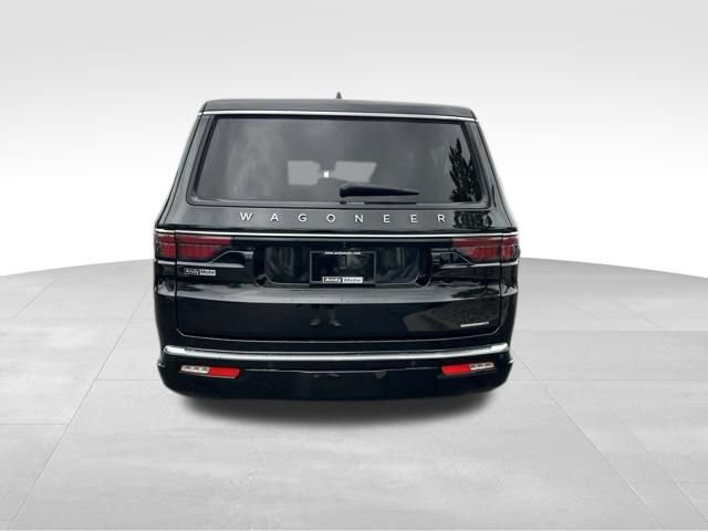 Used 2024 Jeep Wagoneer L Series II w/ Flexible Seating Group AWD/4WD image 6