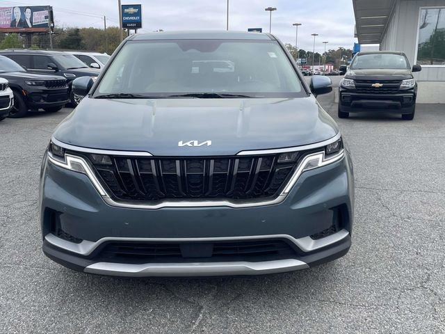 Used 2024 Kia Carnival EX image 10