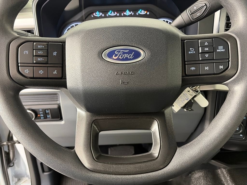 Certified 2025 Ford F350 XL w/ Snow Plow Prep Package image 15