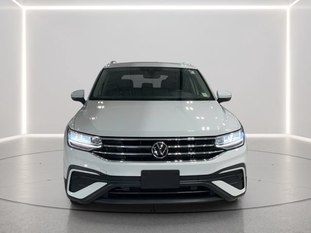 Certified 2024 Volkswagen Tiguan SE AWD/4WD image 9