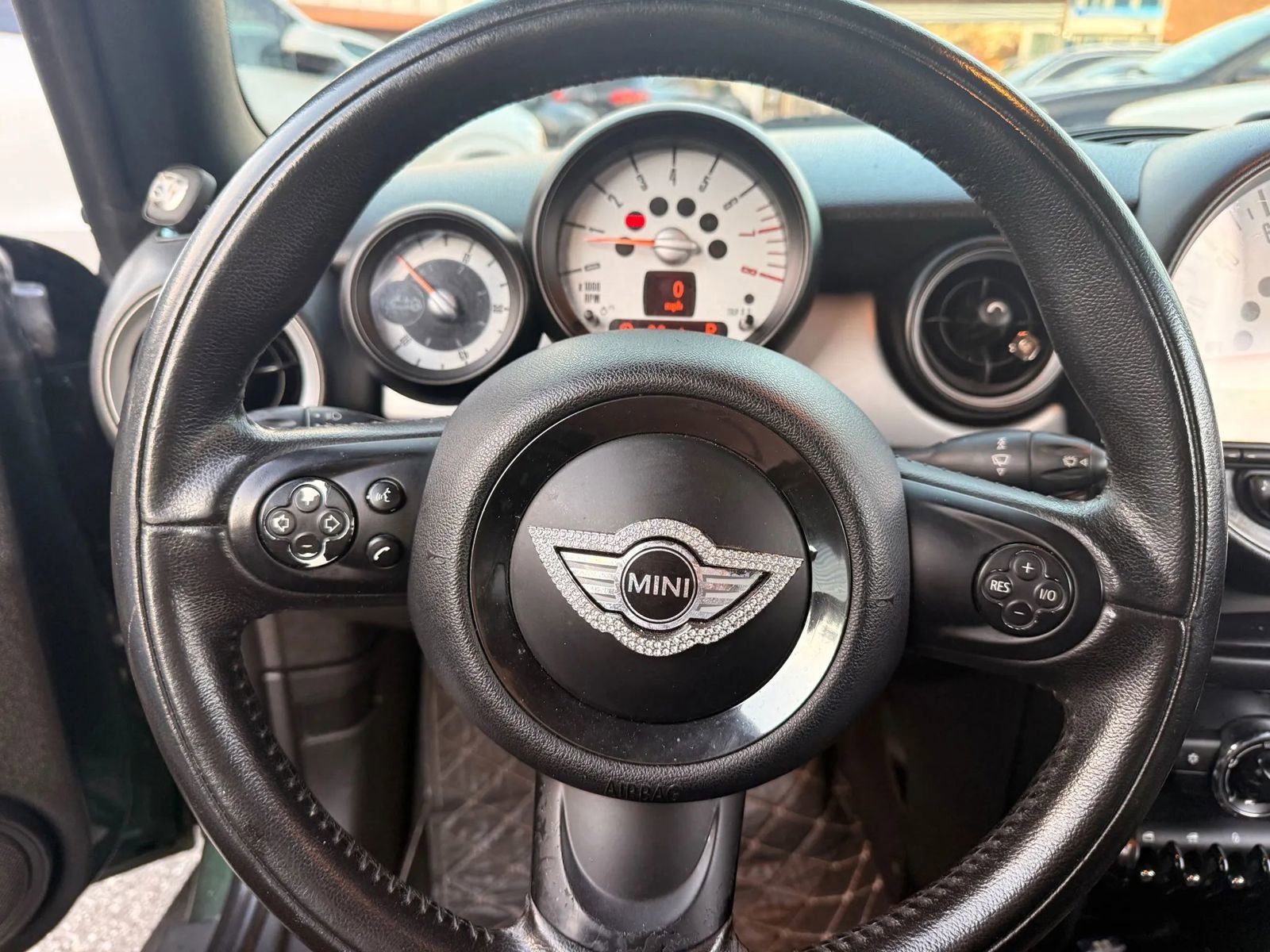Used 2011 MINI Cooper Convertible image 13