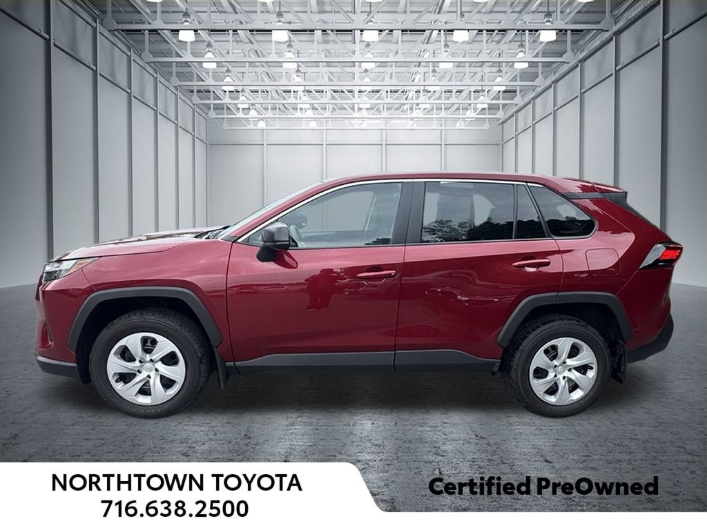 Used 2025 Toyota RAV4 LE AWD/4WD image 10