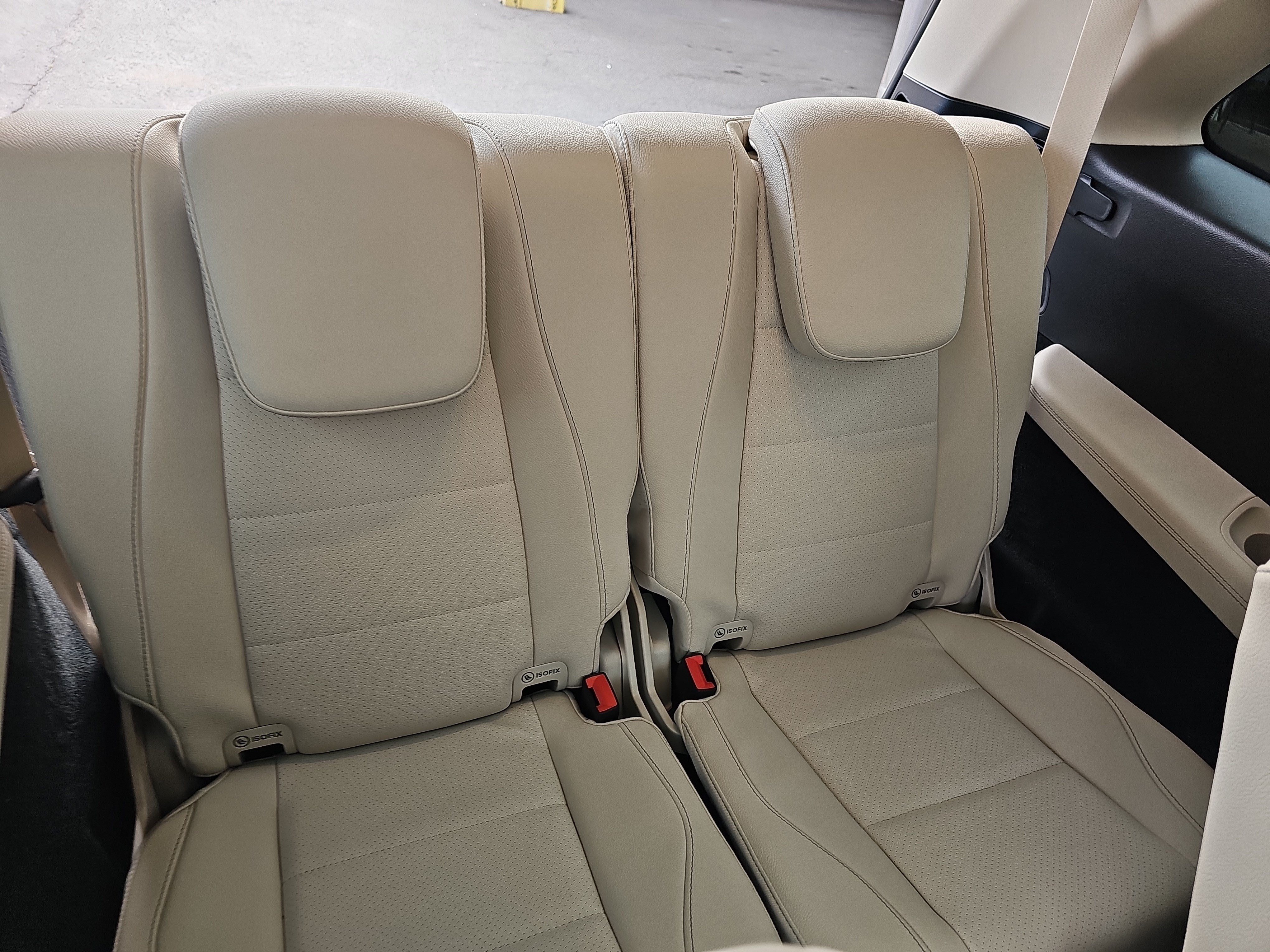 Used 2026 Mercedes-Benz GLS 450 4MATIC image 14